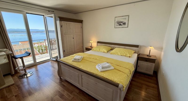Apartman s manželskou postelí s 1 ložnicí na poschodí - Apartmani Angelina & Minea Dramalj, foto 1