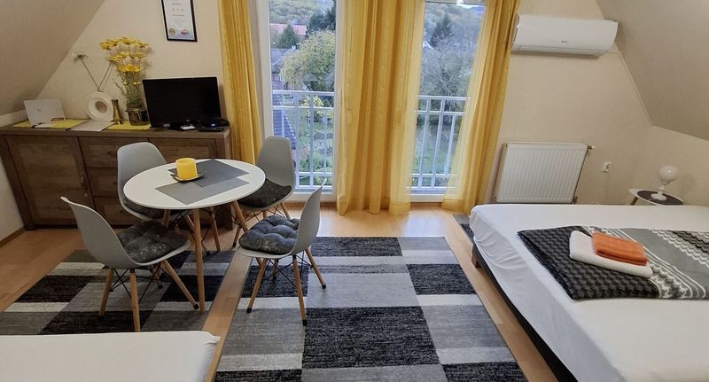 Apartman s klimatizací pro 4 os. s 1 ložnicí s výhledem na les - Napkő Apartman Sopron, foto 1