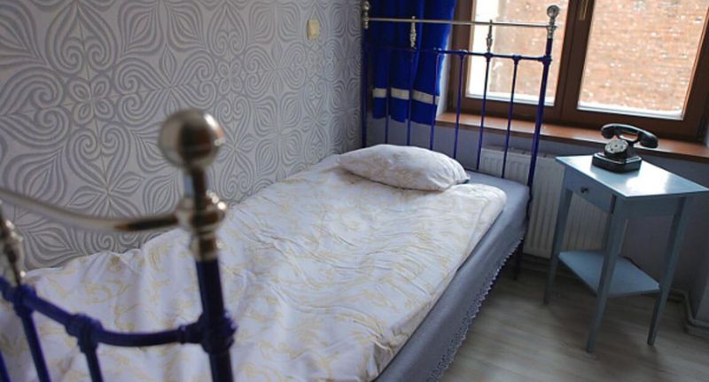 Pokoj s galérií se společnou koupelnou pro 2 os. - Angel Hostel Toruń, foto 1