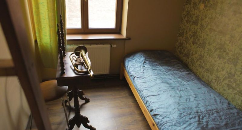 Pokoj s galérií se společnou koupelnou pro 2 os. - Angel Hostel Toruń, foto 4