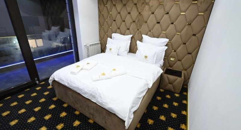 Deluxe Apartman pro 4 os. se 2 ložnicemi - Emir Palace Hotel Popești-Leordeni, foto 1