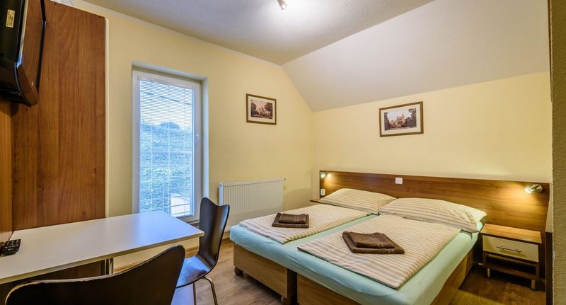 Pokoj s manželskou postelí - Apartmany Hujer Bojnice, foto 1