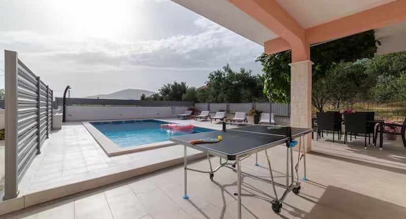 Apartman s klimatizací s terasou pro 6 os. se 3 ložnicemi A-24273-a - Apartments With Swimming Pool Kaštel Stari, Kaštela - 24273 Kaštel Stari, foto 1