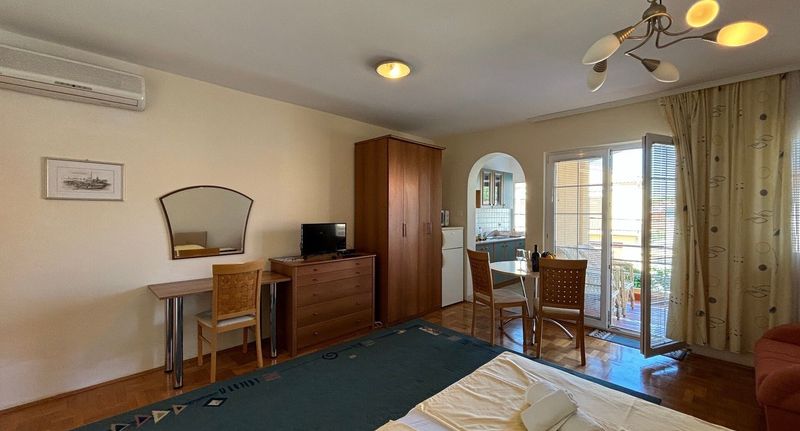 Apartman s klimatizací s balkónem pro 3 os. s 1 ložnicí AS-24795-b - Apartments By The Sea Kukljica, Ugljan - 24795 Kukljica, foto 1