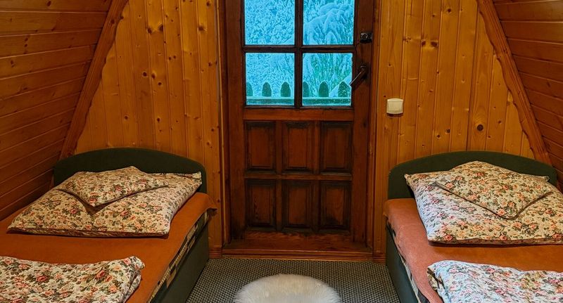 Roubenka (jako celek) pro 5 os. - Domek Na Skale Sułkowice, foto 1