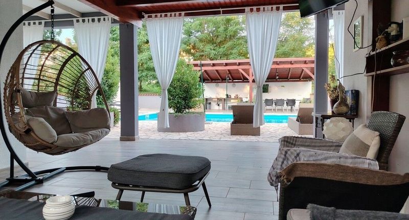 Apartman s klimatizací pro 9 os. se 4 ložnicemi K-24748 - Family Friendly House With A Swimming Pool Blaškovići, Central Istria - Središnja Istra - 24748 Blaškovići, foto 1