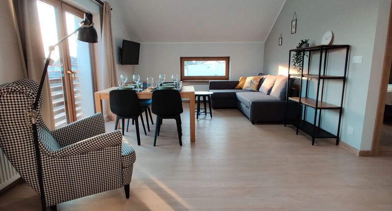 Design Apartman pro 4 os. se 2 ložnicemi na poschodí - 4 Kąty Apartamenty Koronowo, foto 1