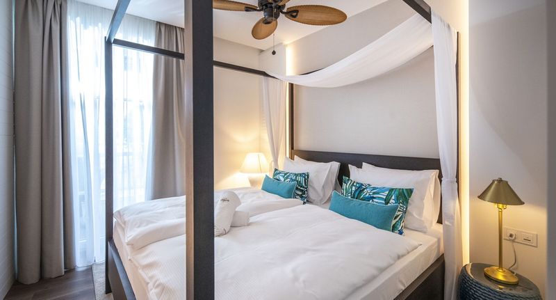 Superior Apartman s balkónem pro 4 os. se 2 ložnicemi - BalaLake Resort Szántód, foto 1