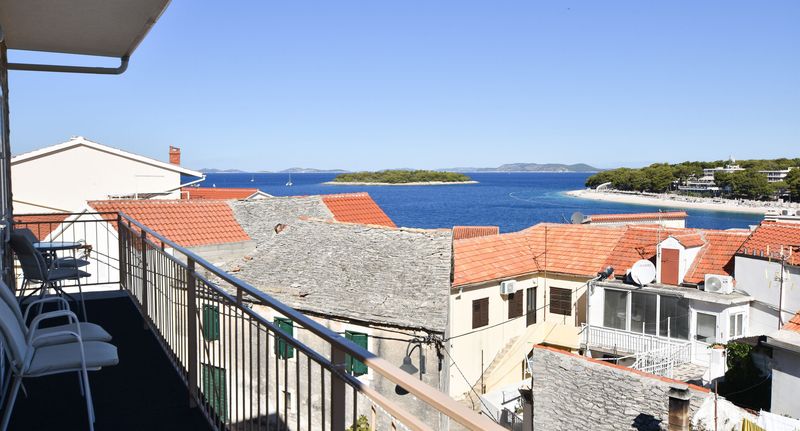 Apartman pro 6 os. se 3 ložnicemi - Apartments Zdenka Primosten, foto 1