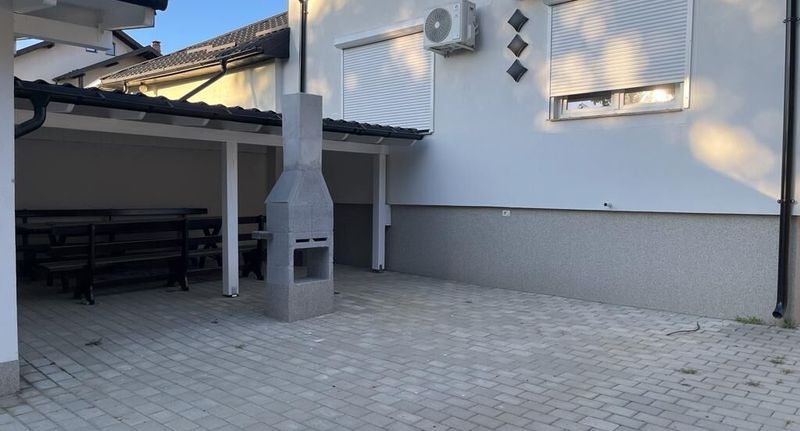 Vila (jako celek) pro 8 os. celý Dům (s možností přistýlky) - Pensiunea Bianca Botoșani, foto 1