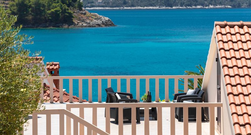 Apartman s klimatizací s terasou pro 4 os. se 2 ložnicemi K-25127 - Seaside Holiday House Cove Gradina, Korčula - 25127 Gradina, foto 1
