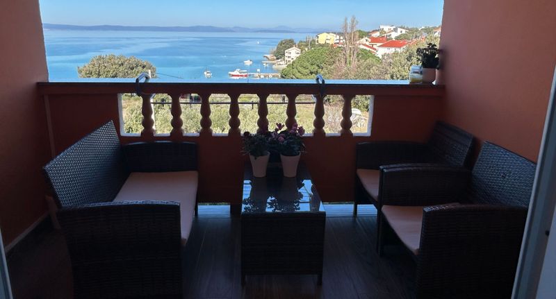 Apartman s klimatizací s terasou pro 4 os. se 2 ložnicemi A-24383-c - Apartments By The Sea Supetarska Draga - Gonar, Rab - 24383 Supetarska Draga - Gonar, foto 1