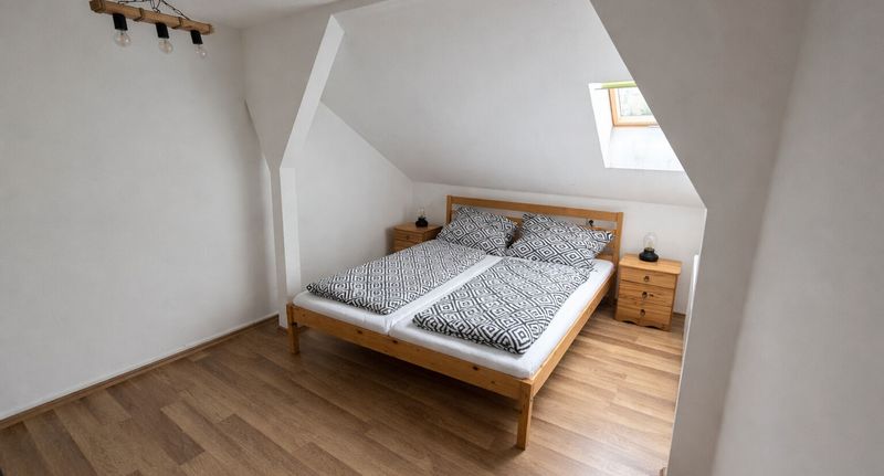 Romantik Pokoj s manželskou postelí - HannaBella Vendégház & Wellness Miskolc, foto 1