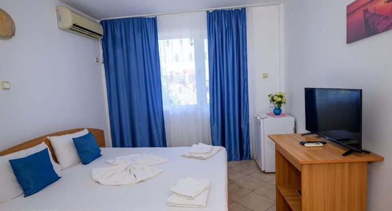 Pokoj s manželskou postelí - Vila Trip Eforie Nord, foto 1