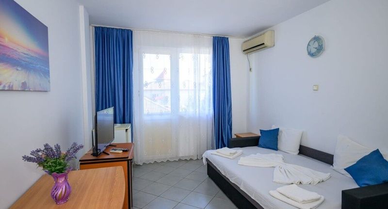 Apartman pro 4 os. se 2 ložnicemi - Vila Trip Eforie Nord, foto 1