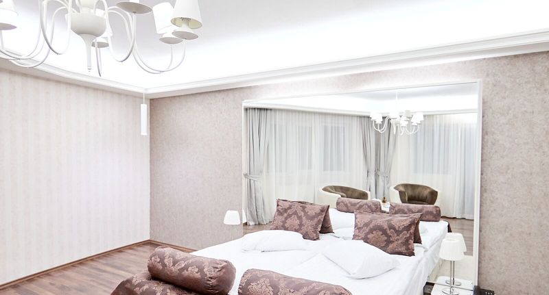 Superior Pokoj s balkónem s manželskou postelí (s možností přistýlky) - Hotel Belvedere Brașov, foto 1