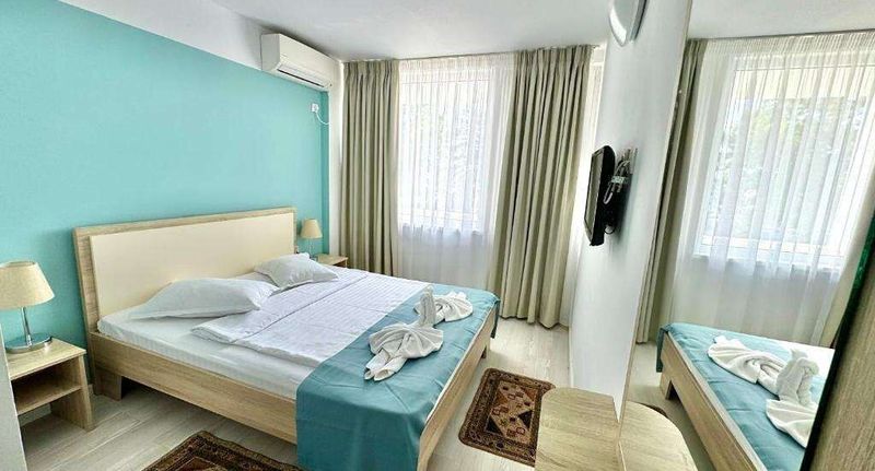 Pokoj s balkónem s manželskou postelí - Hotel Diana Eforie Nord, foto 1