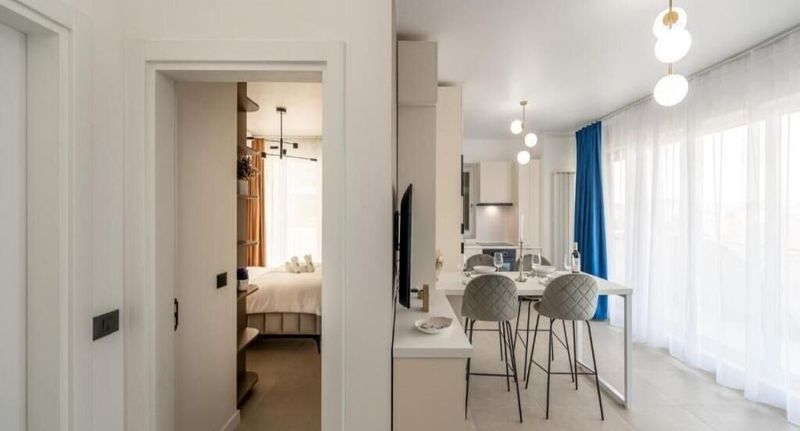 Deluxe Apartman pro 4 os. se 2 ložnicemi s výhledem na moře - Apartament C68 - Alezzi Odyssey Pool & Spa Resort Mamaia, foto 1