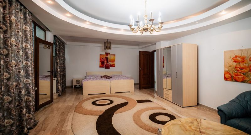 Premium Apartman pro 4 os. se 2 ložnicemi na poschodí (s možností přistýlky) - Pensiunea Alexandra Predeal, foto 1