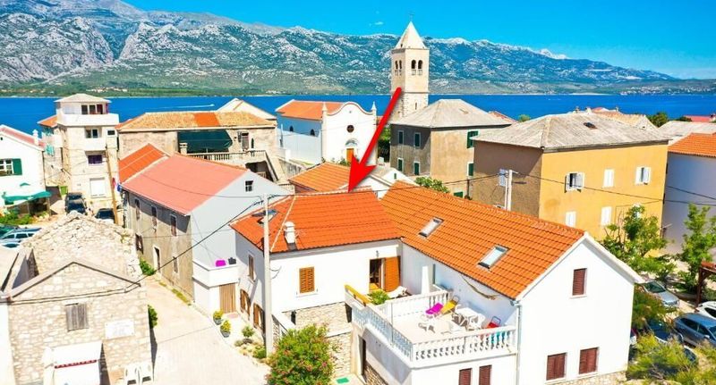 Apartman s klimatizací s balkónem pro 8 os. se 3 ložnicemi K-21929 - Seaside Holiday House Vinjerac, Zadar - 21929 Vinjerac, foto 1