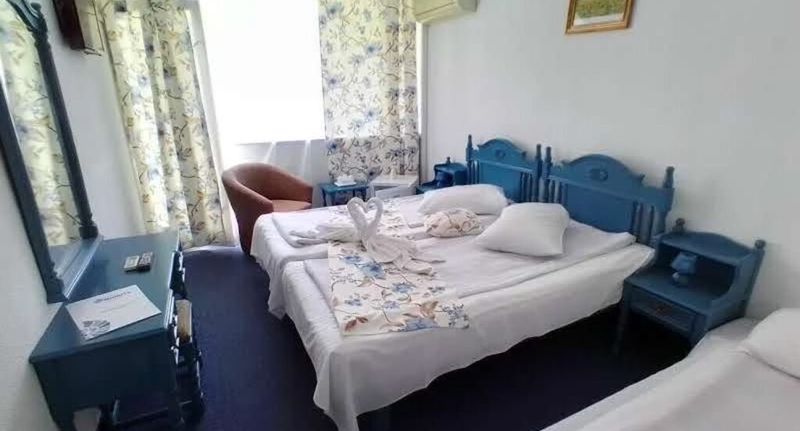 Economy Family Pokoj pro 3 os. - Hotel AMMOS Neptun, foto 1
