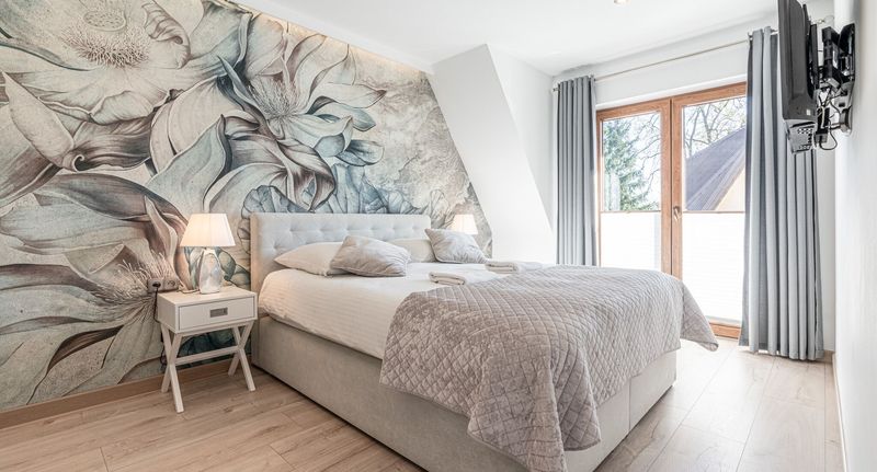 Apartman pro 3 os. se 2 ložnicemi s výhledem na hory na poschodí - Gąsienica Apartamenty Queen z Jacuzzi Zakopane, foto 1