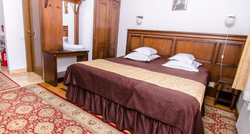 Pokoj s manželskou postelí - Casa Medievală Bran, foto 1