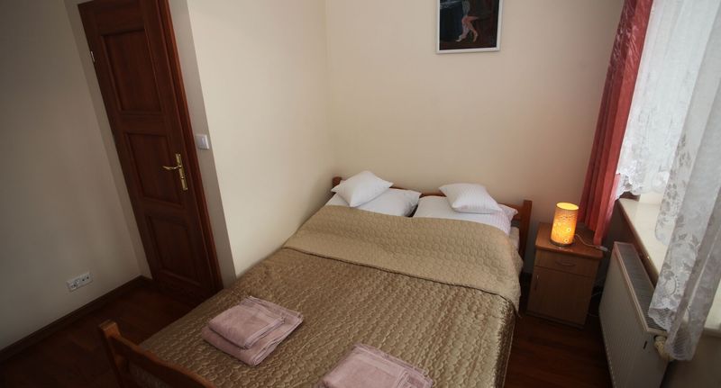 Pokoj s manželskou postelí - Dworek Zielone Wzgórza nad Jeziorem Postawele, foto 5