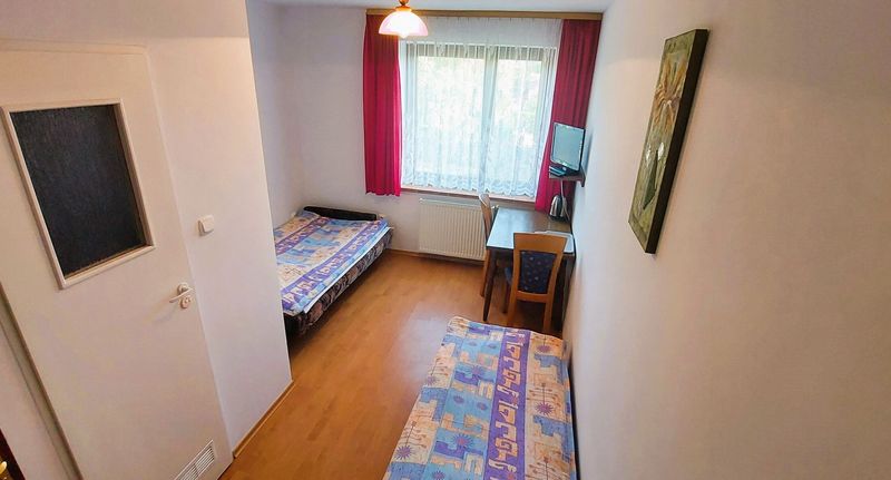 Pokoj s koupelnou pro 3 os. na poschodí - Pokoje Gościnne Aron Łeba, foto 1