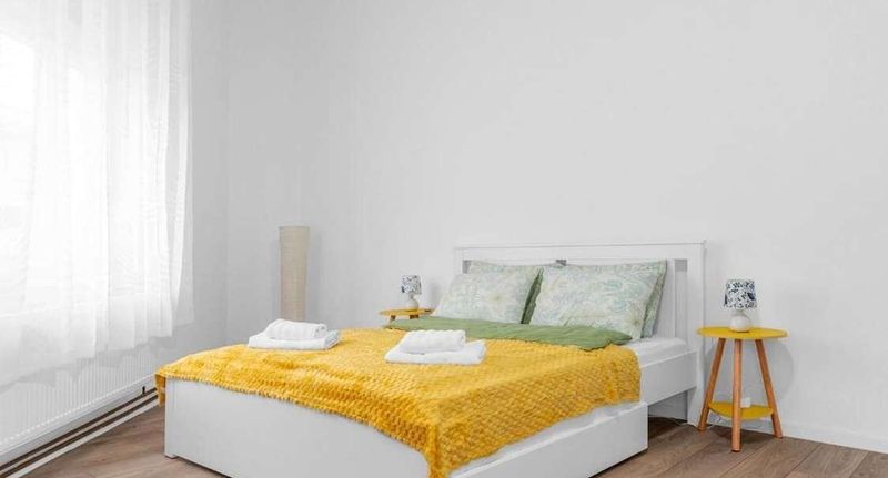 Apartman pro 4 os. se 2 ložnicemi - Color Studio - Public Parking Oradea, foto 1