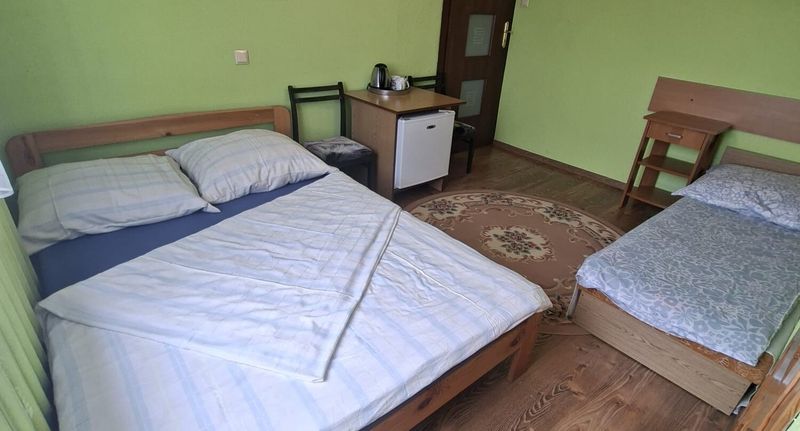 Pokoj s koupelnou pro 3 os. na poschodí - Willa Eryka Chłapowo, foto 1