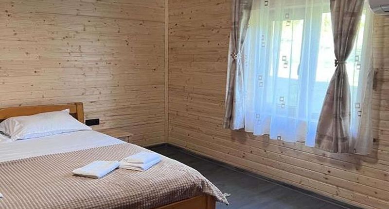 Roubenka (jako celek) pro 10 os. - Cabana La Podu Săliște, foto 1