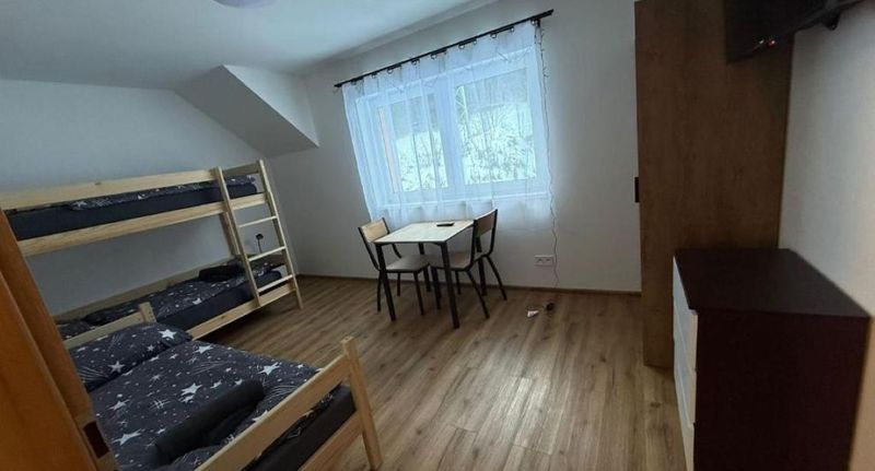 Apartman s koupelnou pro 6 os. se 3 ložnicemi s výhledem na les - Penzion Martinské údolí Kořenov, foto 1