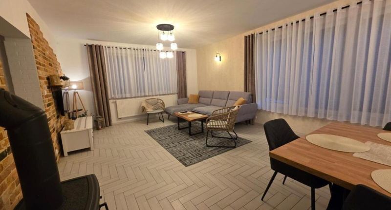 Rekreační dům (jako celek) pro 8 os. - Komfortowy Dom Całoroczny - sauna, jacuzzi, bilard Tyłowo, foto 1