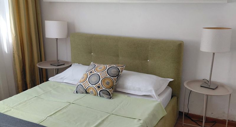 Economy Pokoj s manželskou postelí s výhledem na město - Camere de închiriat Smart Rooms București, foto 1