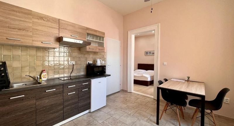 Komfort Apartman pro 3 os. se 2 ložnicemi na poschodí - Celeste Prague, foto 1