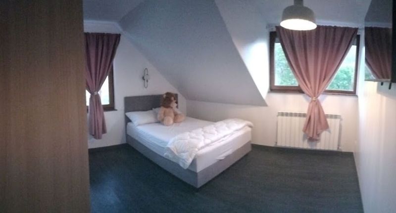 Family Apartman pro 4 os. se 2 ložnicemi v podkroví - Lake Residence Pângărăcior, foto 1