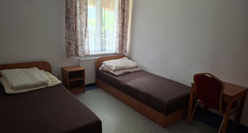 Pokoj pro 2 os. - Młodzieżowy Ośrodek Turystyczny Brama Bieszczad Olchowa, foto 1