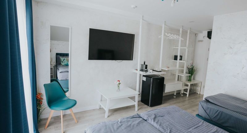 Pokoj s manželskou postelí - Wild Pike Oasis Resort Caraorman, foto 1
