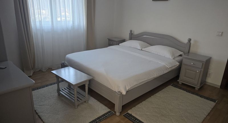 Pokoj s manželskou postelí - Hotel Erene Câmpulung Moldovenesc, foto 1