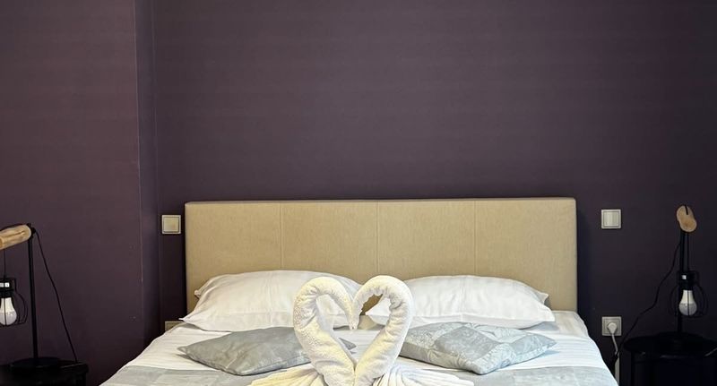 Pokoj s manželskou postelí na poschodí v podkroví - Hotel Diafan Baia Mare, foto 1