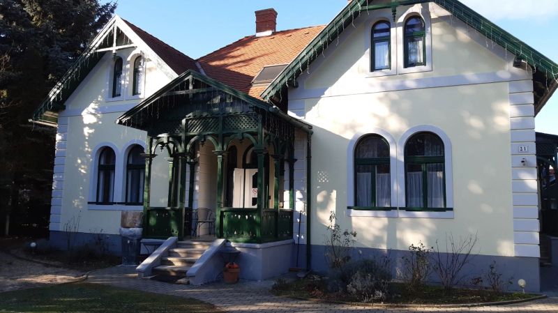 Szalay Villa Veszprém - foto 1