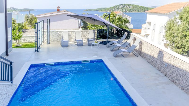 Apartments Katic Razanj - foto 1