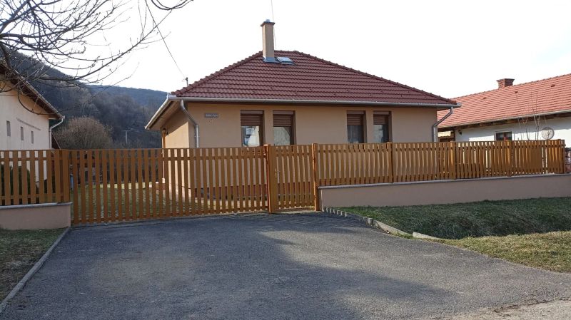 Dapsy Apartmanház Jósvafő - foto 1