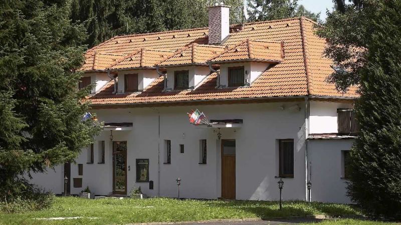 Pension Konopiště Benešov - foto 1