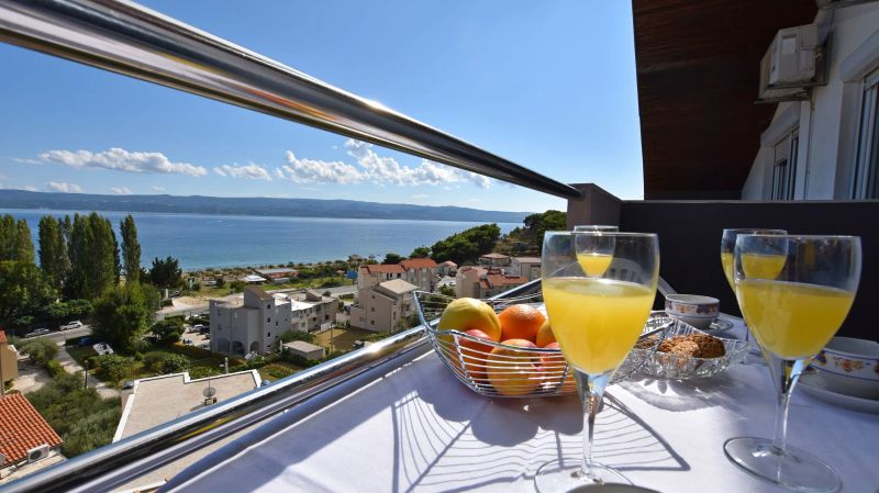 Apartments Ana Omis - foto 1