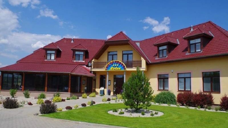 SPORTHOTEL RELAX Veletov - foto 1