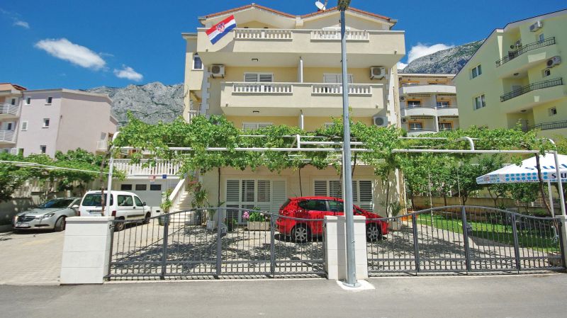 Apartments With Parking Space Makarska - 14667 - foto 1