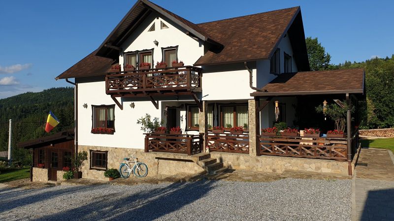 Casa Izvorul Rarăului Câmpulung Moldovenesc - foto 1