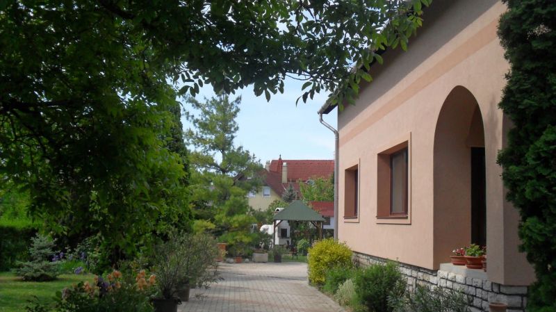 Családi Pihenő Apartman Balatonfüred - foto 1